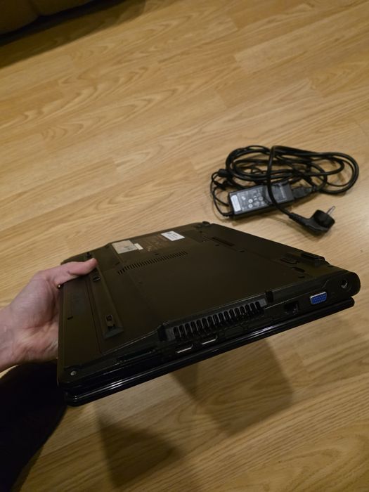 Portáil Insys Gameforce M74T a funcionar