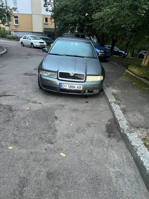 Продам шкода октавія тур 1.9 дизель за дитальями пішіть на вайбер ткт не відповідаю