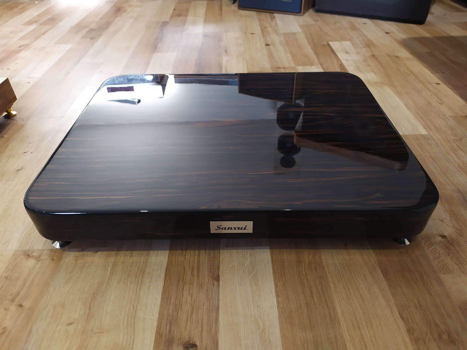 Thorens / Luxman/Pioneer.