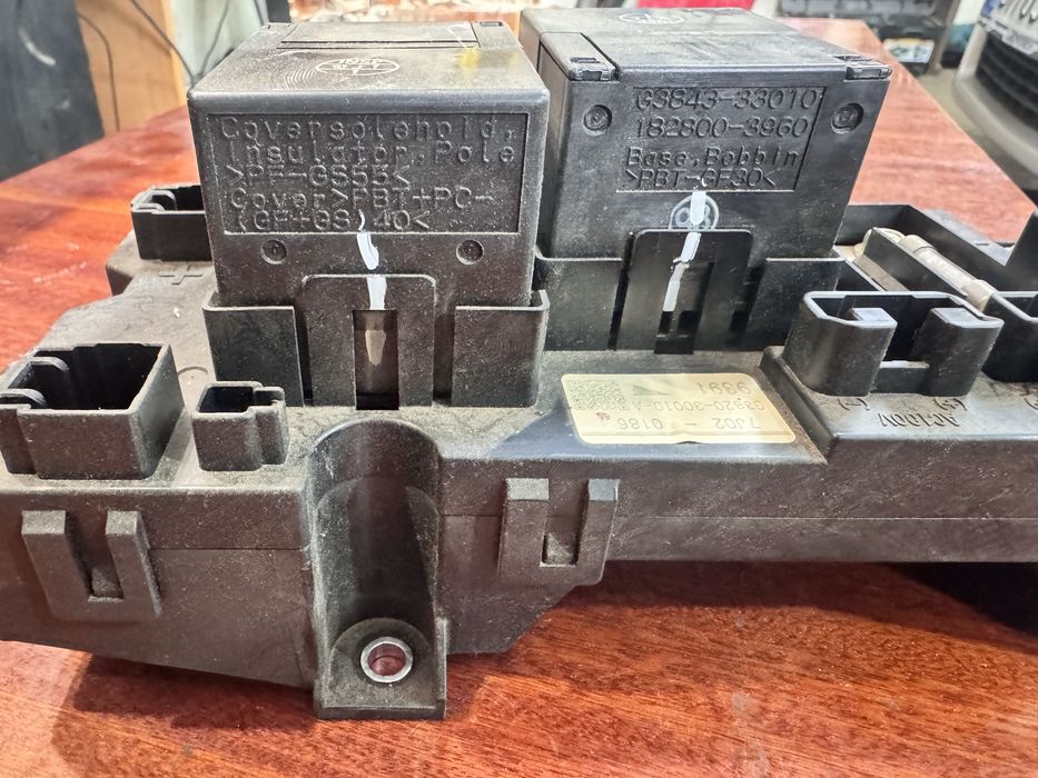 Блок предохранителей ВВБ Lexus GS450h 05-11 G382030010A