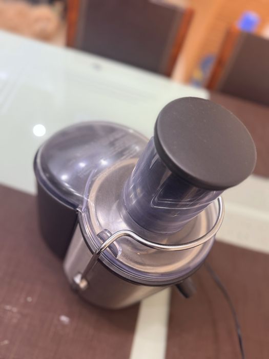 Соковитискач соковижималка