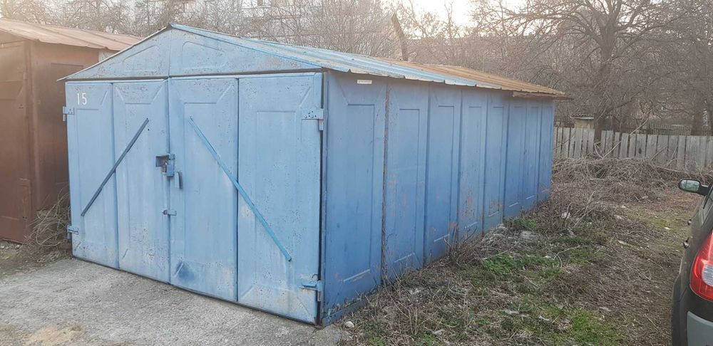 Продаеться гараж