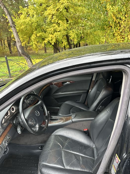 Продам Mercedes W211