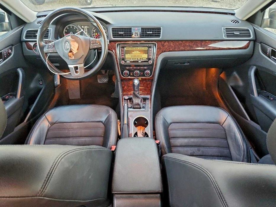 2013 Volkswagen Passat SEL Premium 2.5