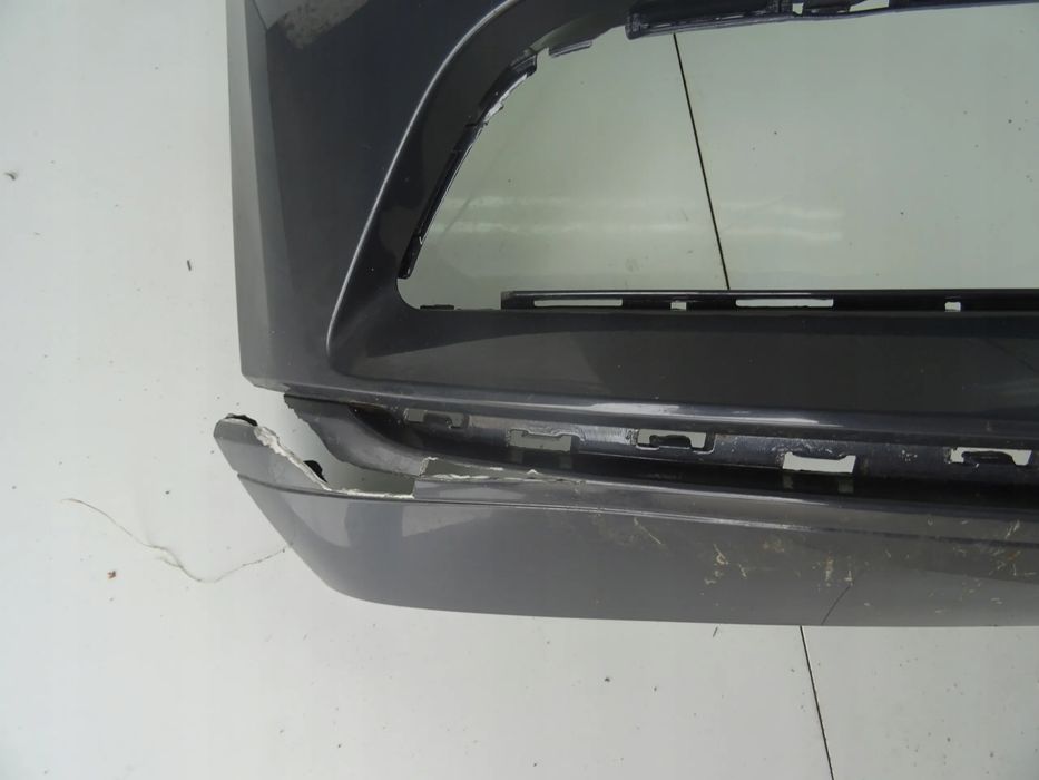 VW Passat B8 14-19 Highline Zderak Przód Oryginalny