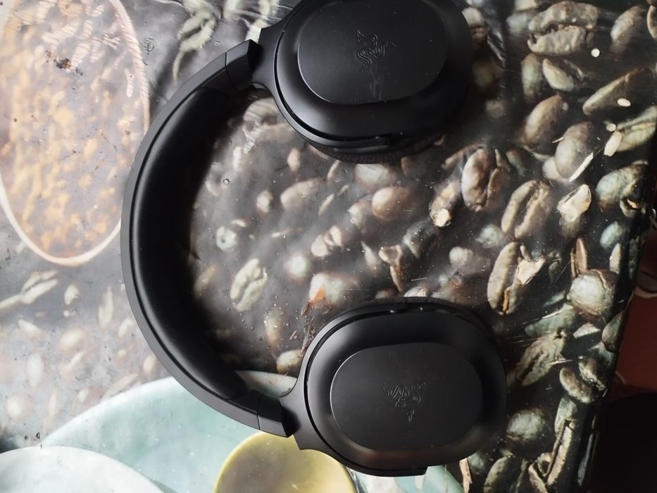 Продам наушники Razer Barracuda X
