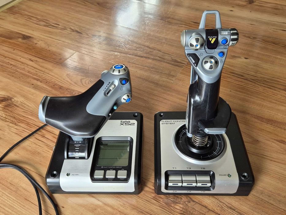 Kontroler Joystick Logitech Saitek X52 Flight Control System symulator lotu