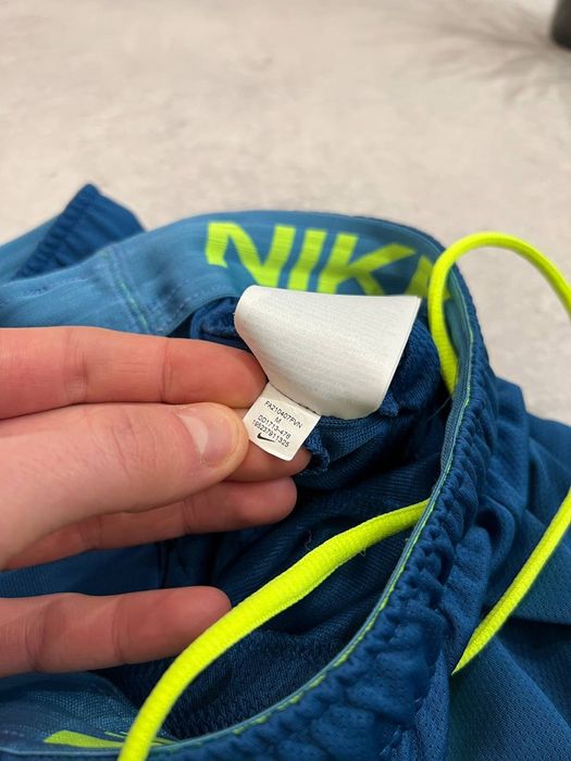 Спортивні шорти Nike Big Swoosh M