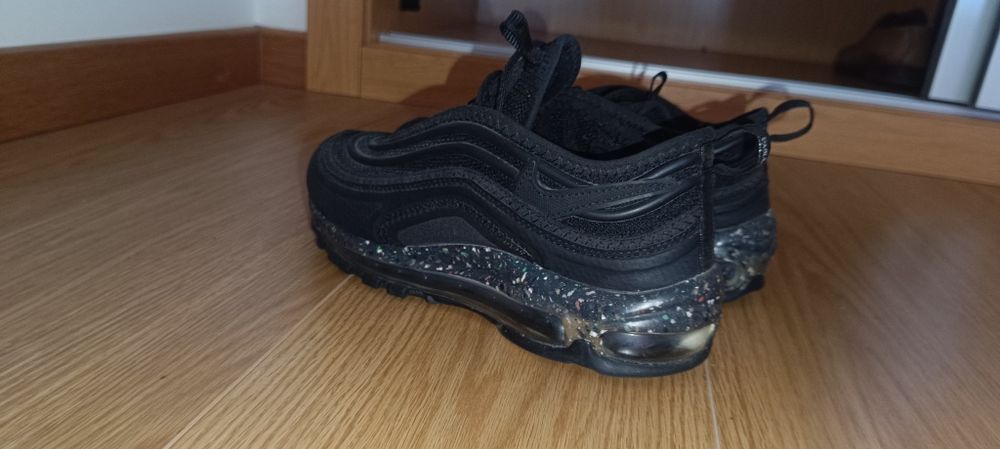 Tênis Nike como novos