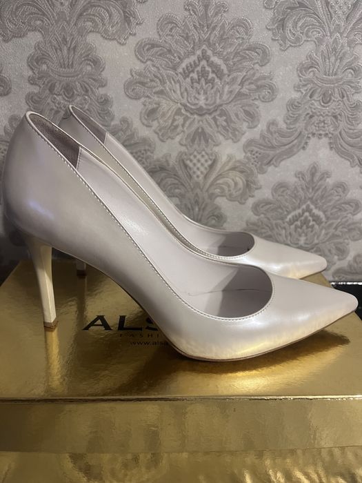 Туфлі білі 39, 40