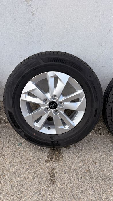 4 Jantes Originais Opel  16” + Pneus Bridgestone – Apenas 120 km