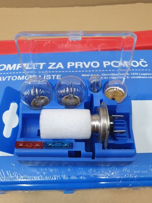 Apteczka Samochodowa renault, skoda,fiat ,volvo różne modele