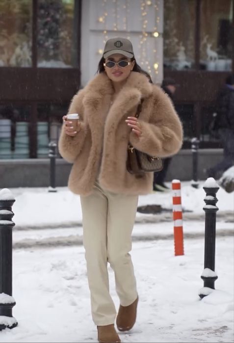 Шуба з эко хутра в кольорі кемел