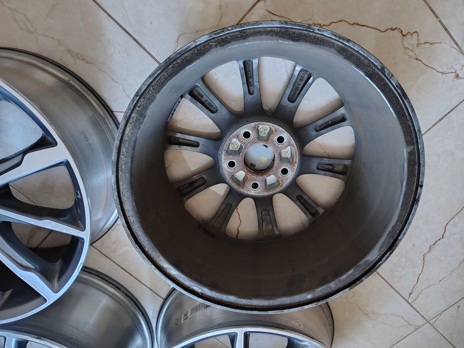Диски Acura R17 W7.5 PCD5x114.3 ET50 DIA64.1