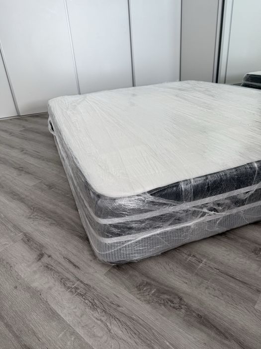 Colchão 160x200 cm | 30 cm de Altura | Como Novo | Ideal para Alojamento Local ou Casa de Férias
