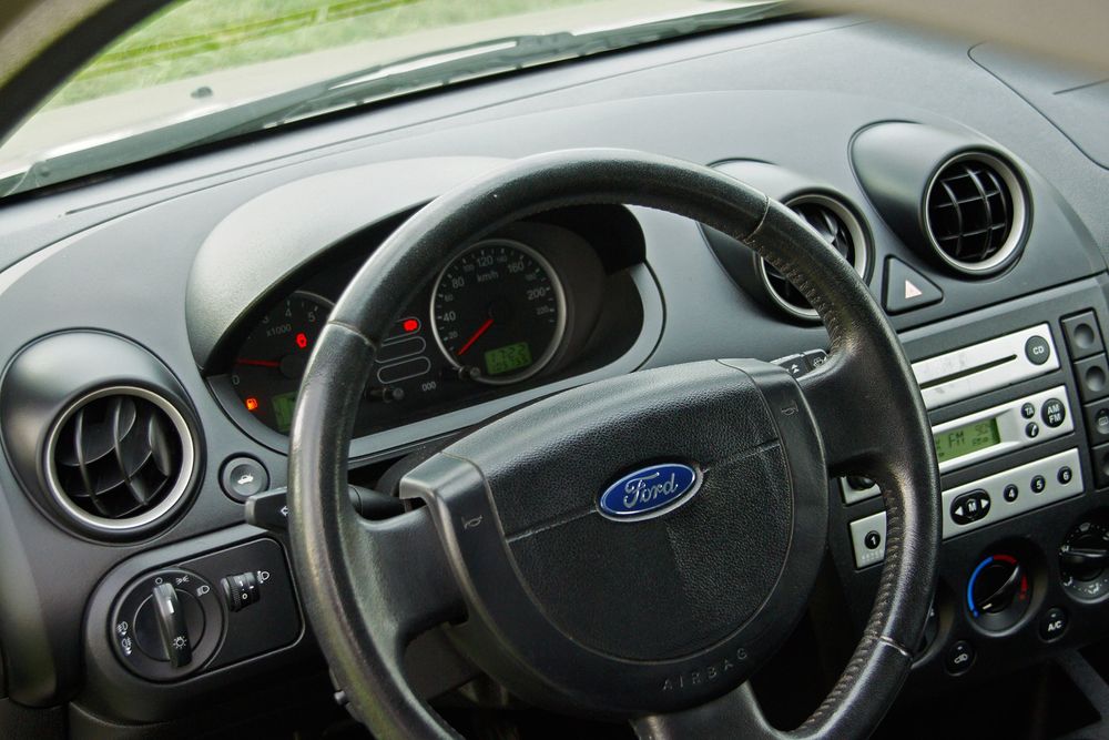 Sprzedam Ford Fiesta Klima