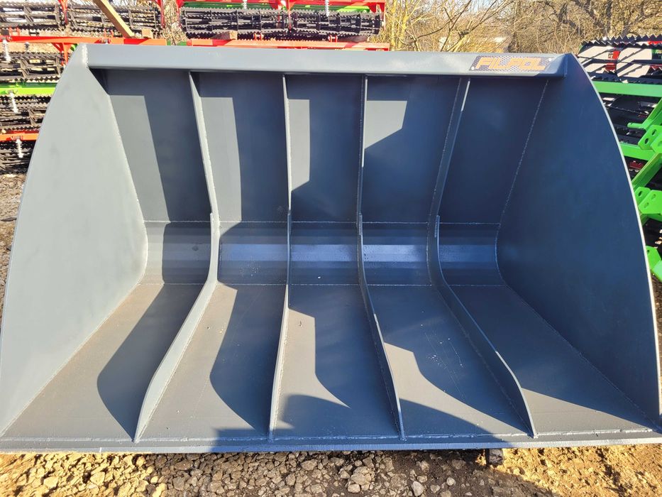 Łyżka/ łycha Objętościowa do zboża do ładowacza ciągnika/ ładowarki