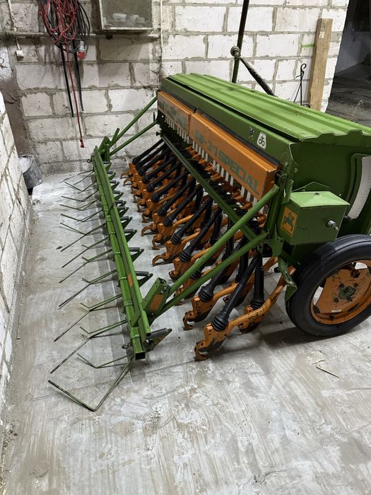 Siewnik Amazone D8-30 SPECIAL