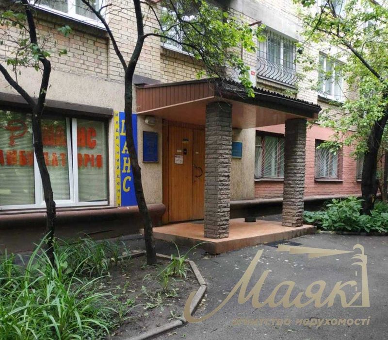 Продаж приміщення 134 м², вул.Бойчука (Кіквідзе) 18А,Печерський район, метро Звіринецька (Дружби Народів)