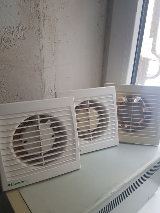 Витяжний вентилятор домовент.