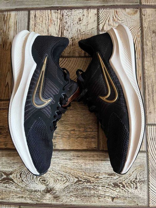 Кроссовки жіночі Nike Downshifter 11