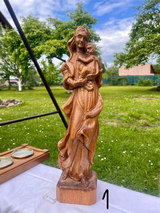 Drewniana Matka Boska