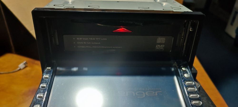 Автомагнитола CHALLENGER DVA-9700