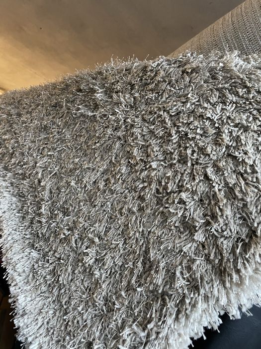 Mam do sprzedania sliczny w idealnym stanie dywan