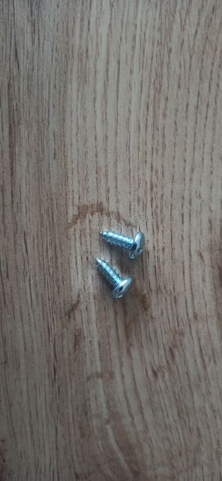 Uchwyt na rurę od odkurzacza mały wieszak srebrny