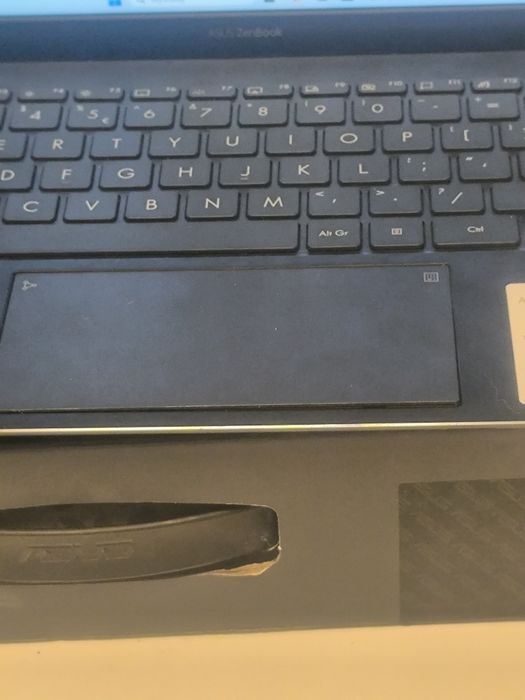 Asus Zenbook UX425 Uszkodzony
