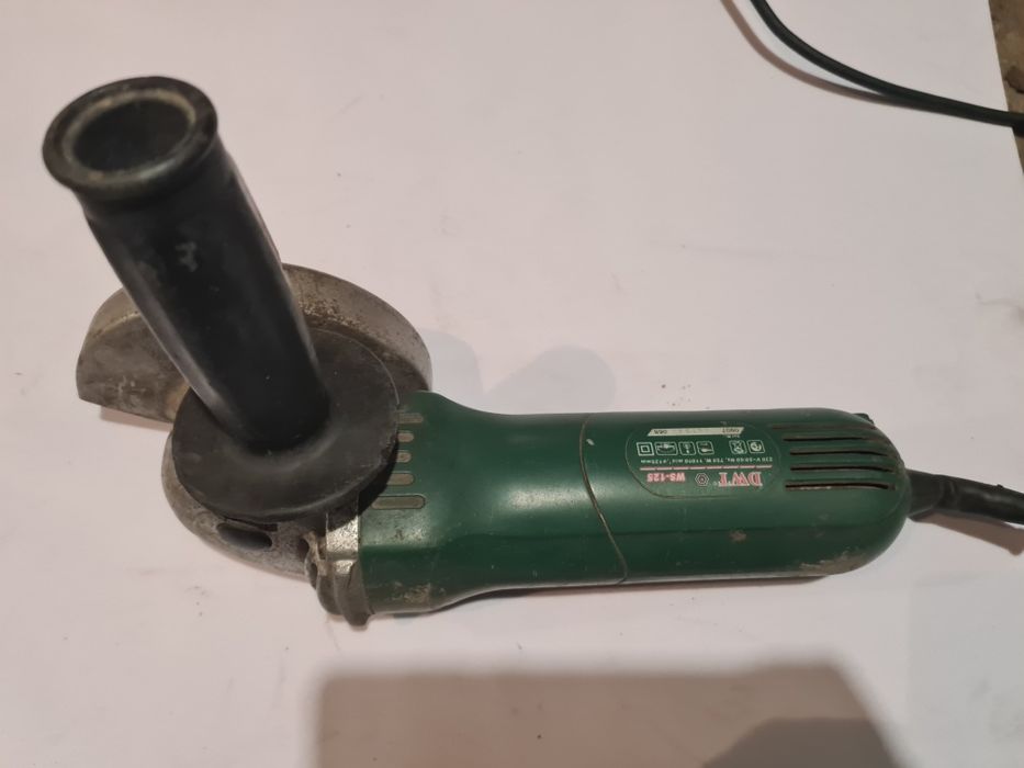 Болгарка DWT VS125 на 125 диск в хорошем полностью рабочем состоянии.