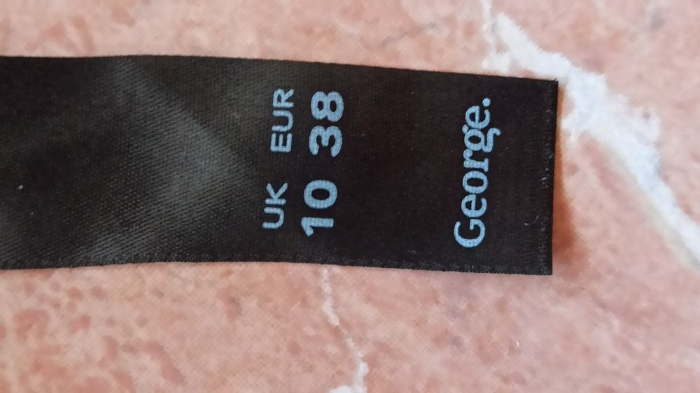 Strój kąpielowy jednoczęściowy 38