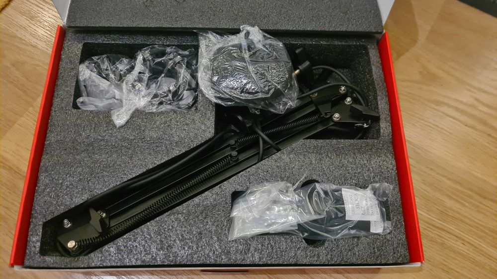 TRUST GXT 252+ Gaming Microphone with Emite Plus Streaming64738680243715121