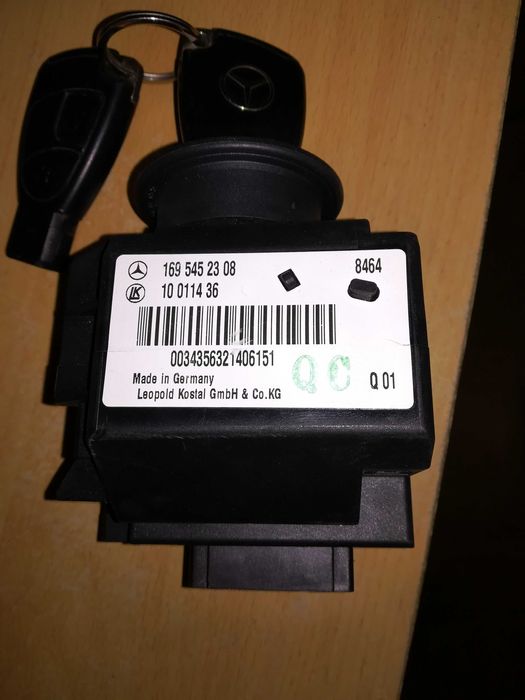 Conjunto canhão de chaves com 2 chaves de ignição