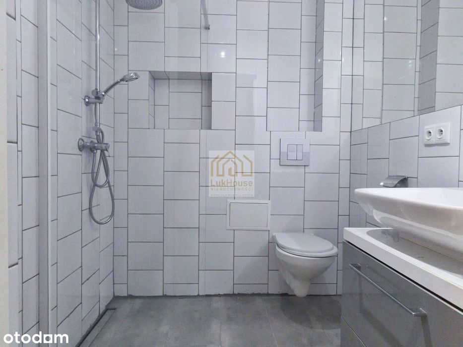 Przestronna Kawalerka W Centrum Bytomia - 50,40M2