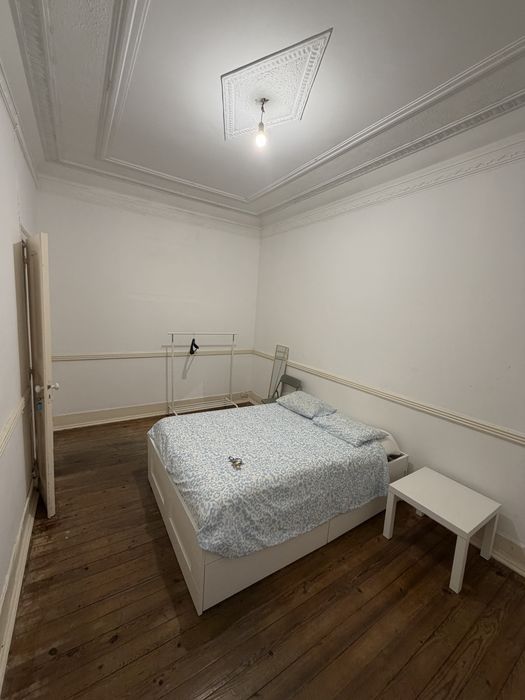 Quarto de casal avenidas novas