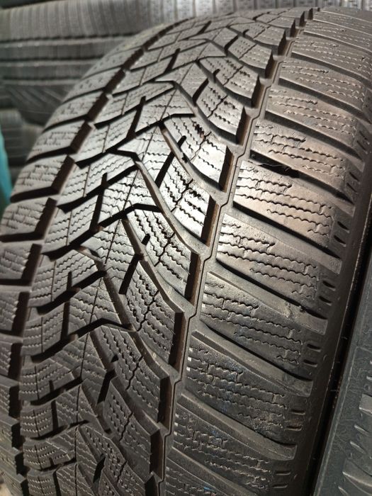 235/40R18 Dunlop WinterSport5