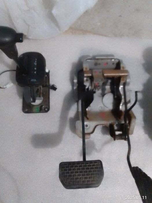 Педалі керування АКПП Део матіз 0.8