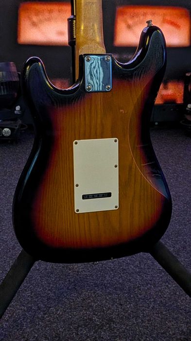 Gitara elektryczna Dimavery Stratocaster - Sunburst