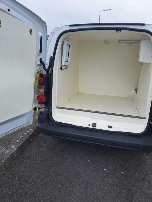 Carrinha Citroen Berlingo Fibrada