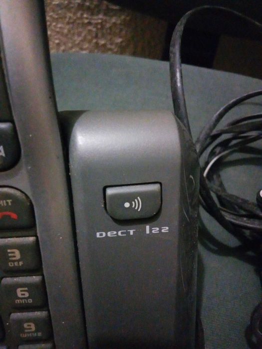 Телефон безпровідний