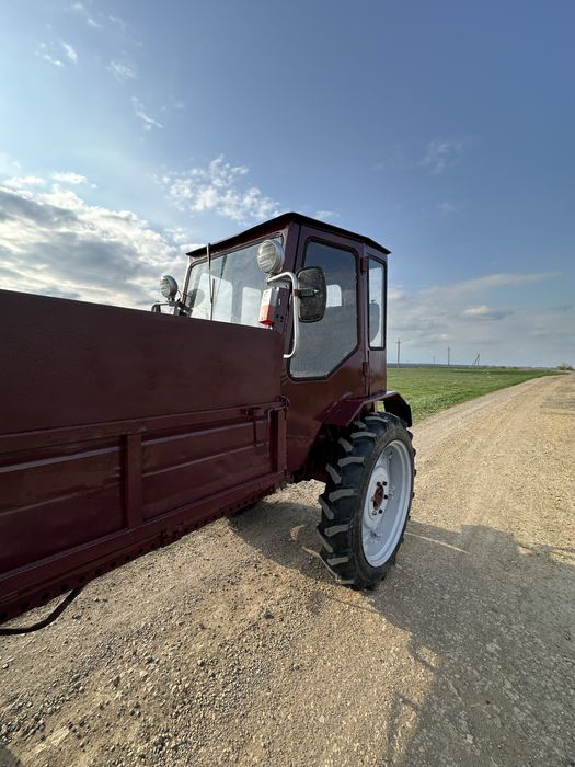 Продам Т-16 у відмінному стані !