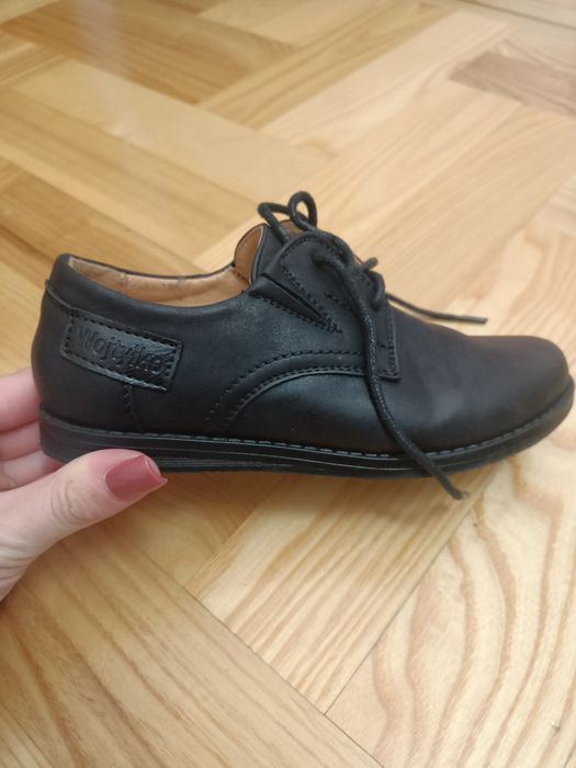 Buty wyjściowe lakierki Wojtyłko czarne skóra r 31