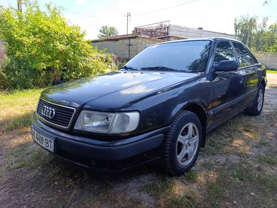 Продам Audi 100 C4