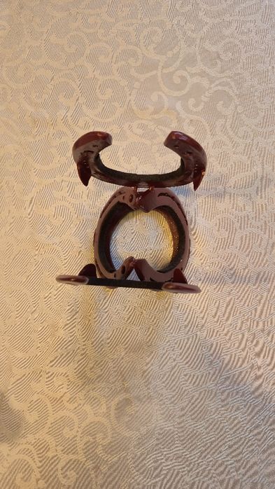 Stojaki na wino z podków rękodzieło