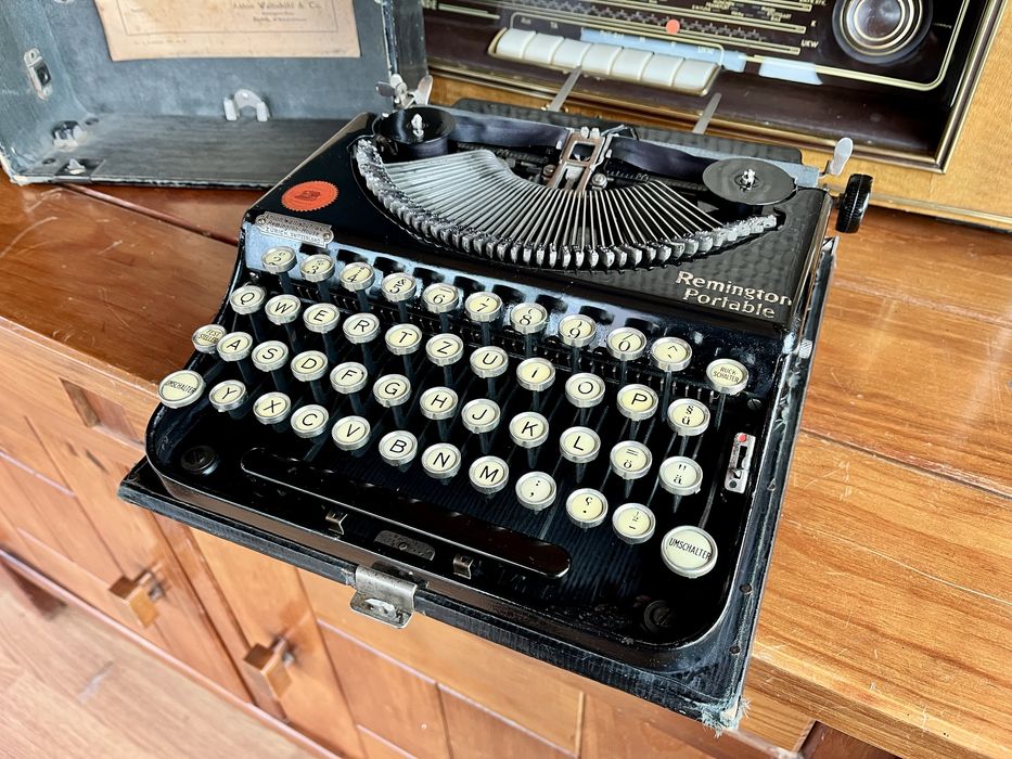 Antiga Maquina de escrever Remington Portable 1924