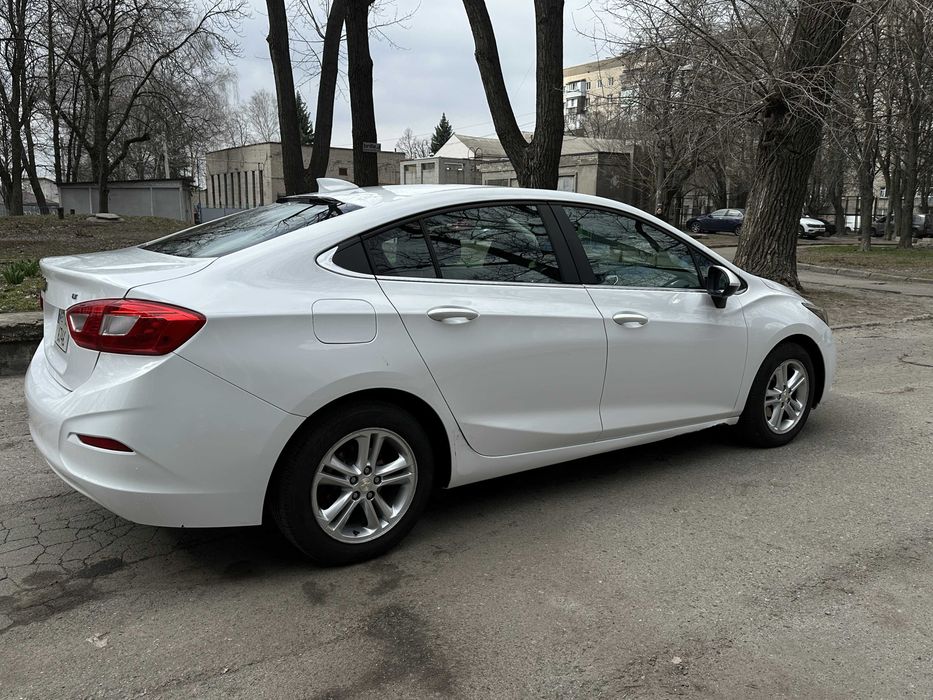 Продам Chevrolet Cruze 2017 года выпуска.