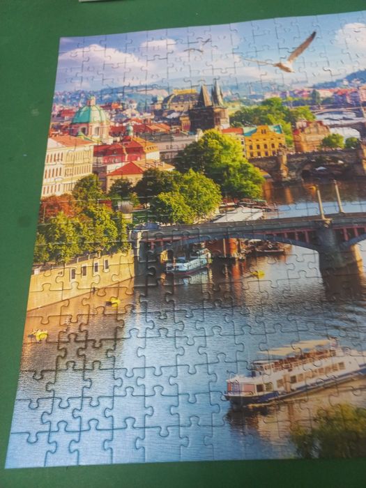 Bonito puzzle  500 peças  Completo.