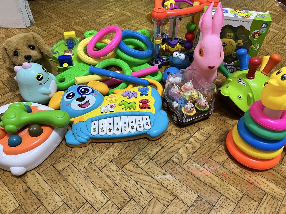 Дитячі іграшки лотом