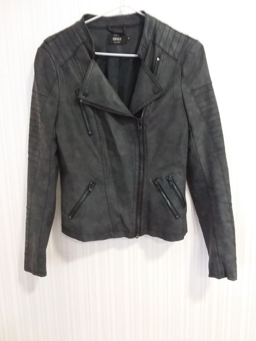 Стильна жіноча куртка ONLY